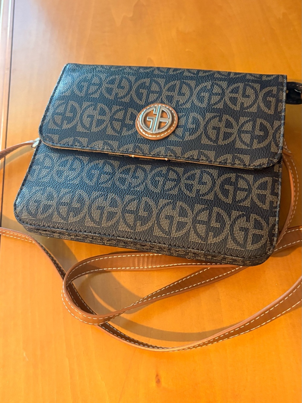 Giorgio Brutini Black & Brown Mini Crossbody Bag